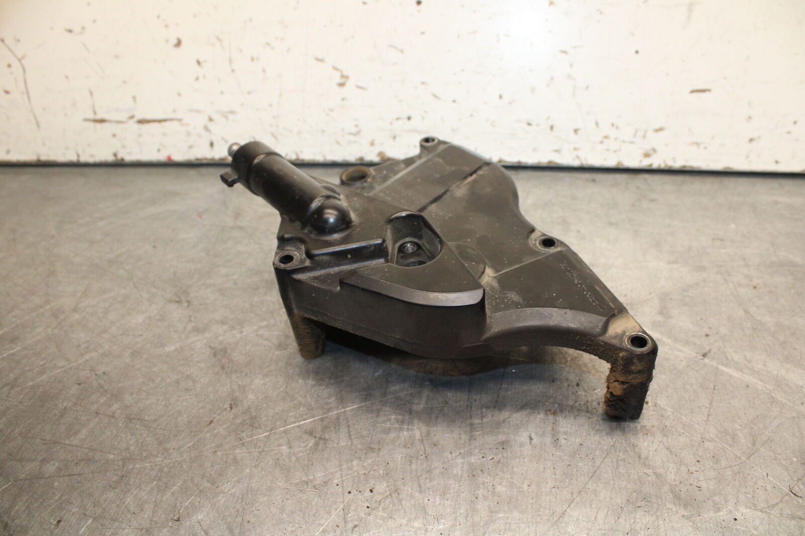 08-10 SUZUKI GSXR 600 ENGINE SPROCKET COVER  BB721