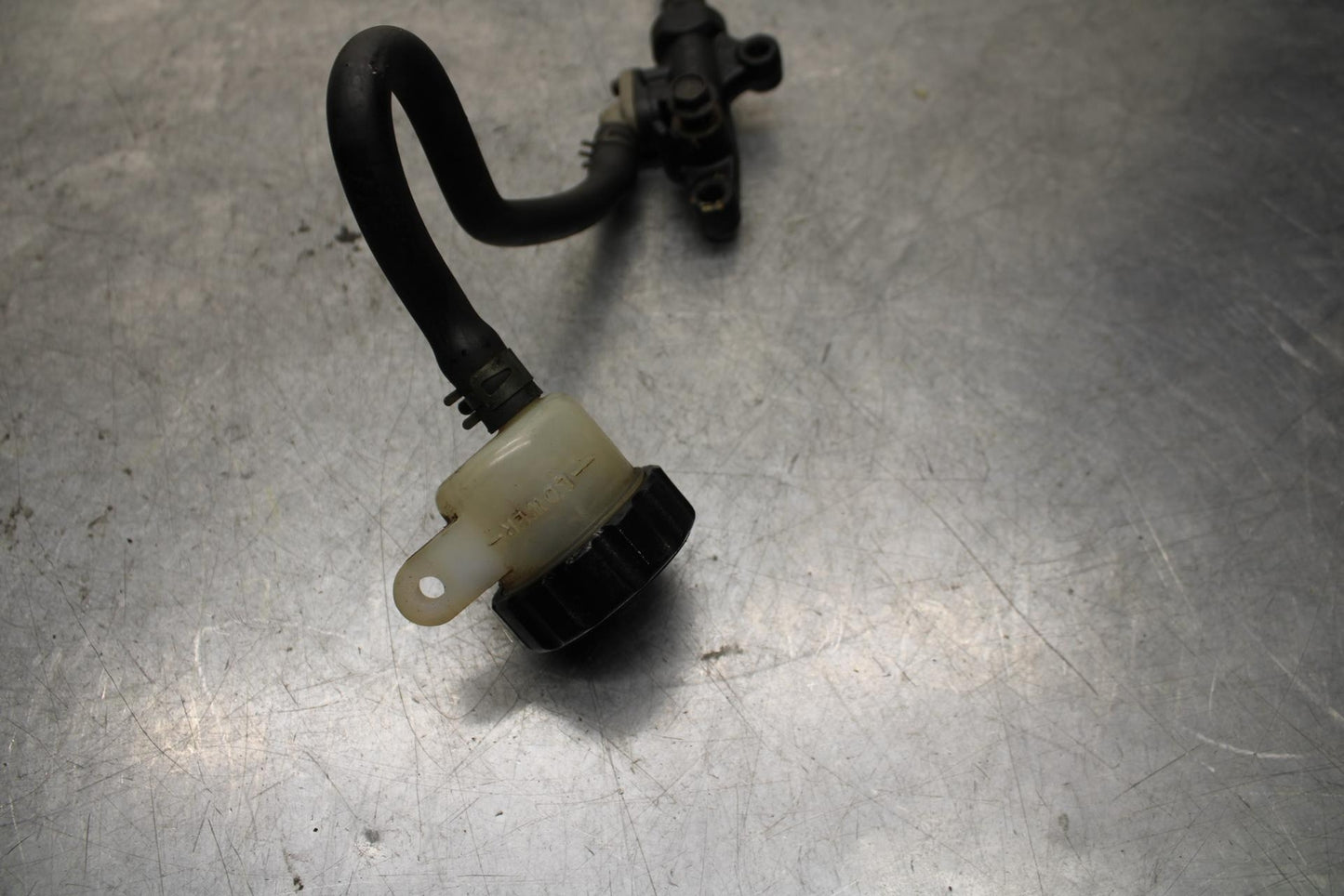 89-90 YAMAHA FZR600 REAR  BRAKE MASTER CYLINDER W RESERVOIR 1WG-25850-50-00 BB76