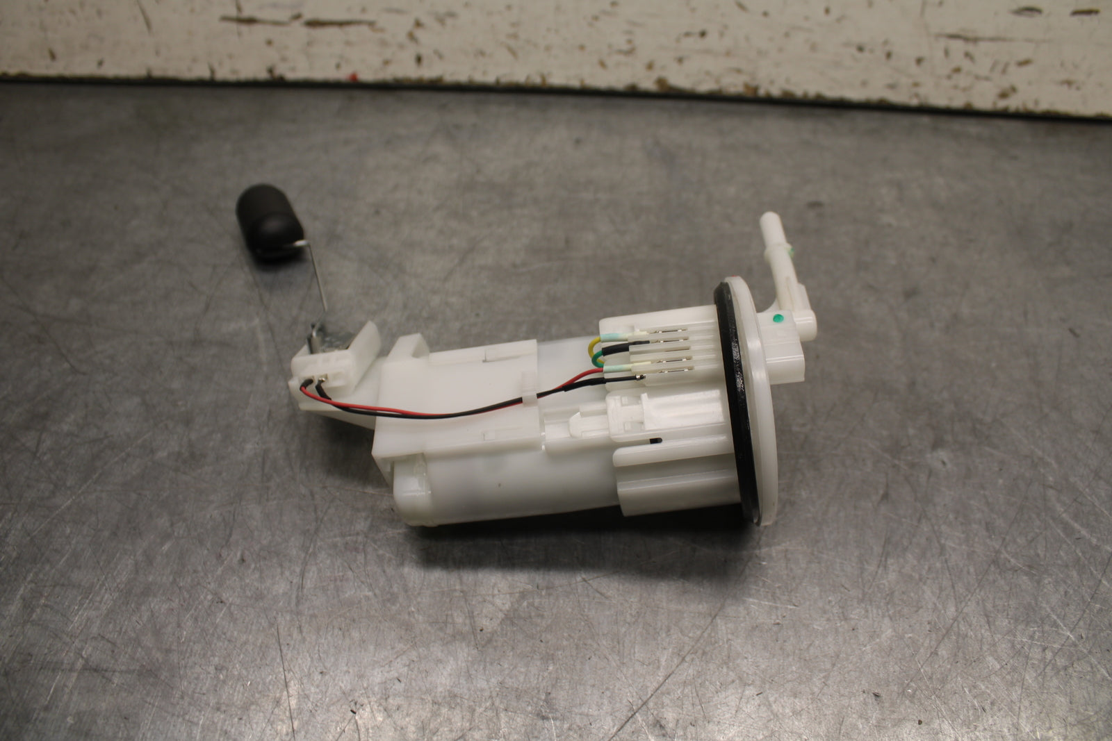 24 KAWASAKI NINJA 500 ABS FUEL PUMP GAS PETROL SENDER UNIT BB730