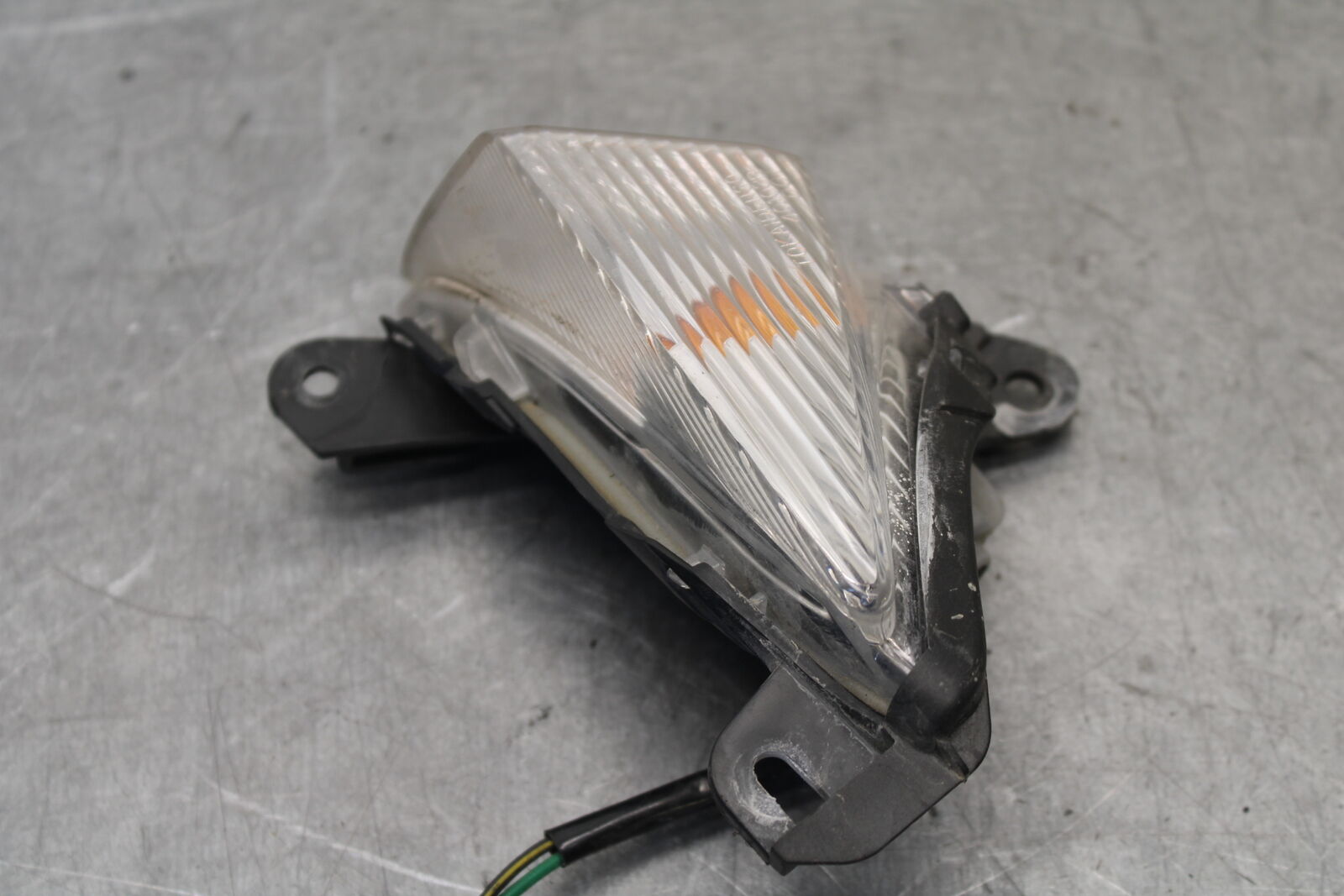 09-12 KAWASAKI NINJA ZX6R ZX600R RIGHT FRONT TURN SIGNAL LIGHT INDICATOR BB656