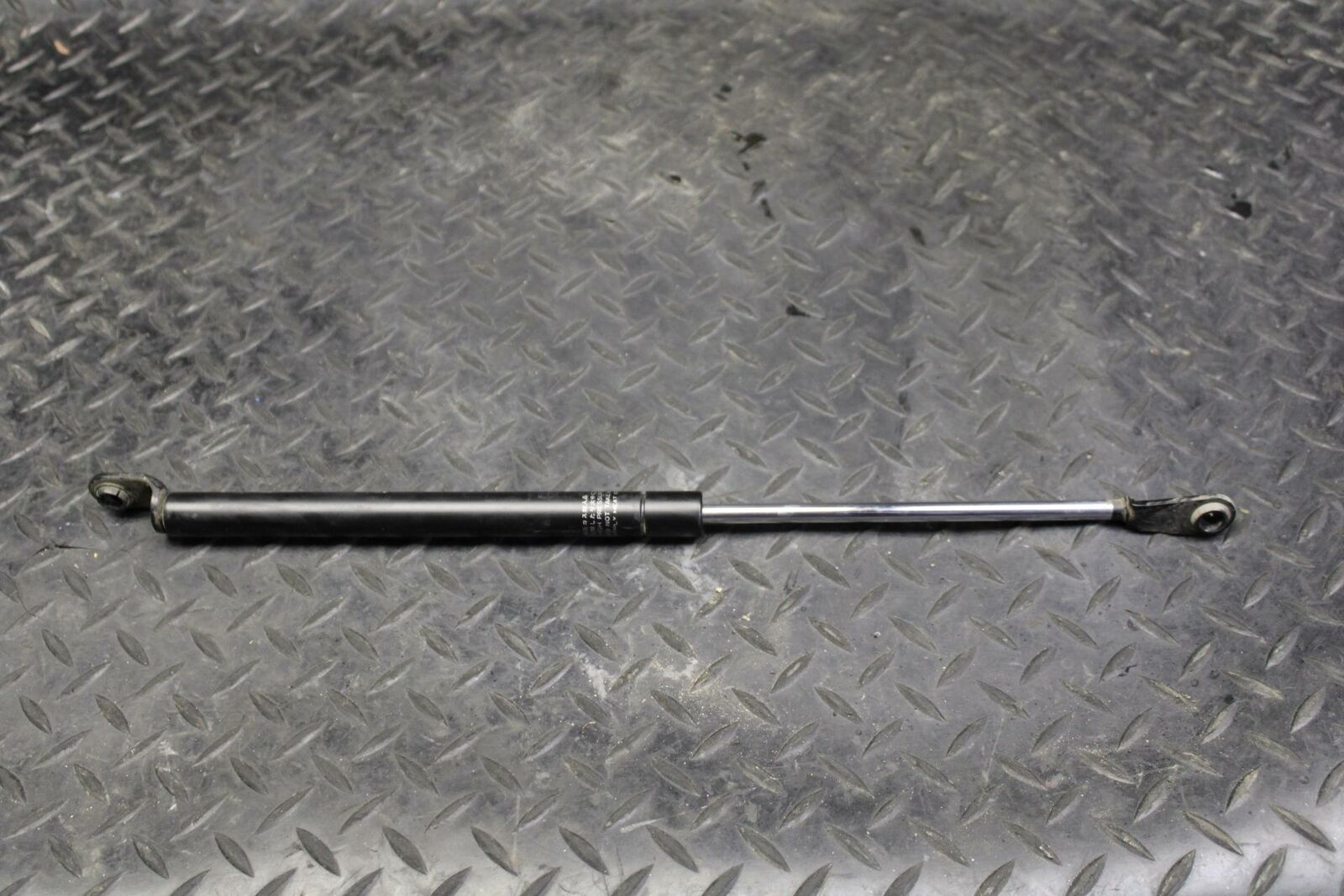 07 SUZUKI BURGMAN 650 SEAT TANDEM SADDLE SUPPORT RAM  BB183