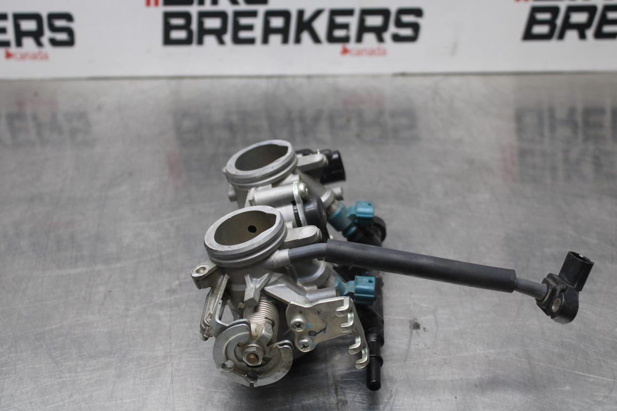 14-17 YAMAHA FZ07 MAIN FUEL INJECTORS / THROTTLE BODIES BB766