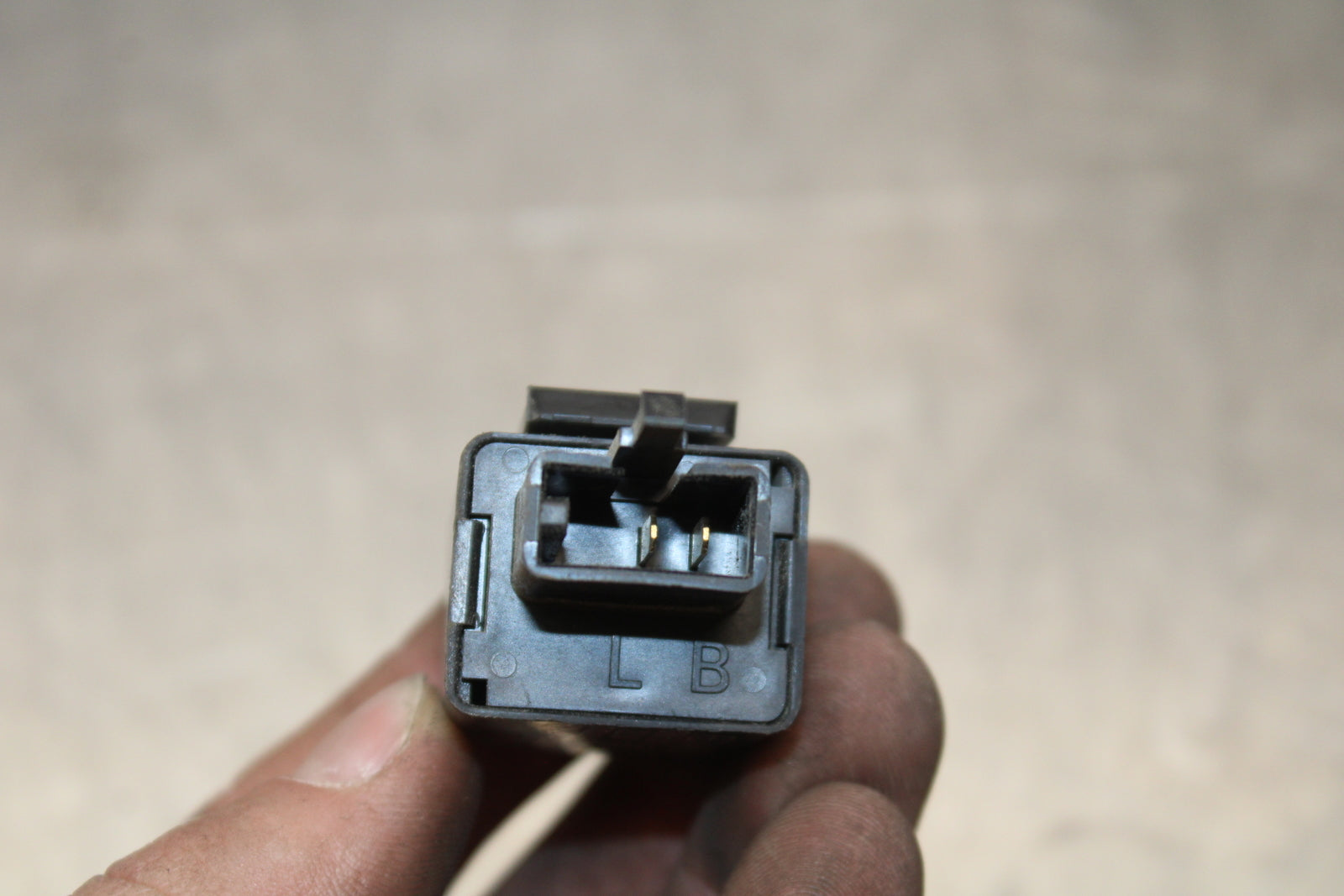 09-15 YAMAHA FZ6R TURN SIGNAL BLINKER RELAY FLASHER SWITCH BB161