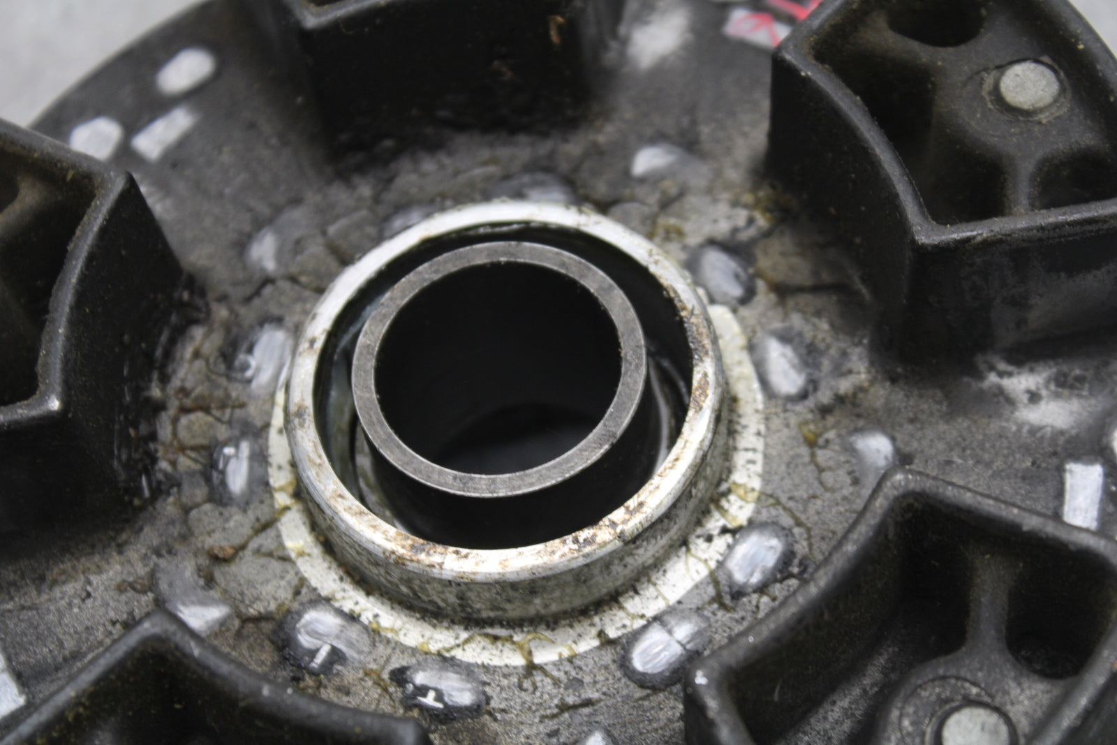 06-07 SUZUKI GSXR750 REAR HUB BB132