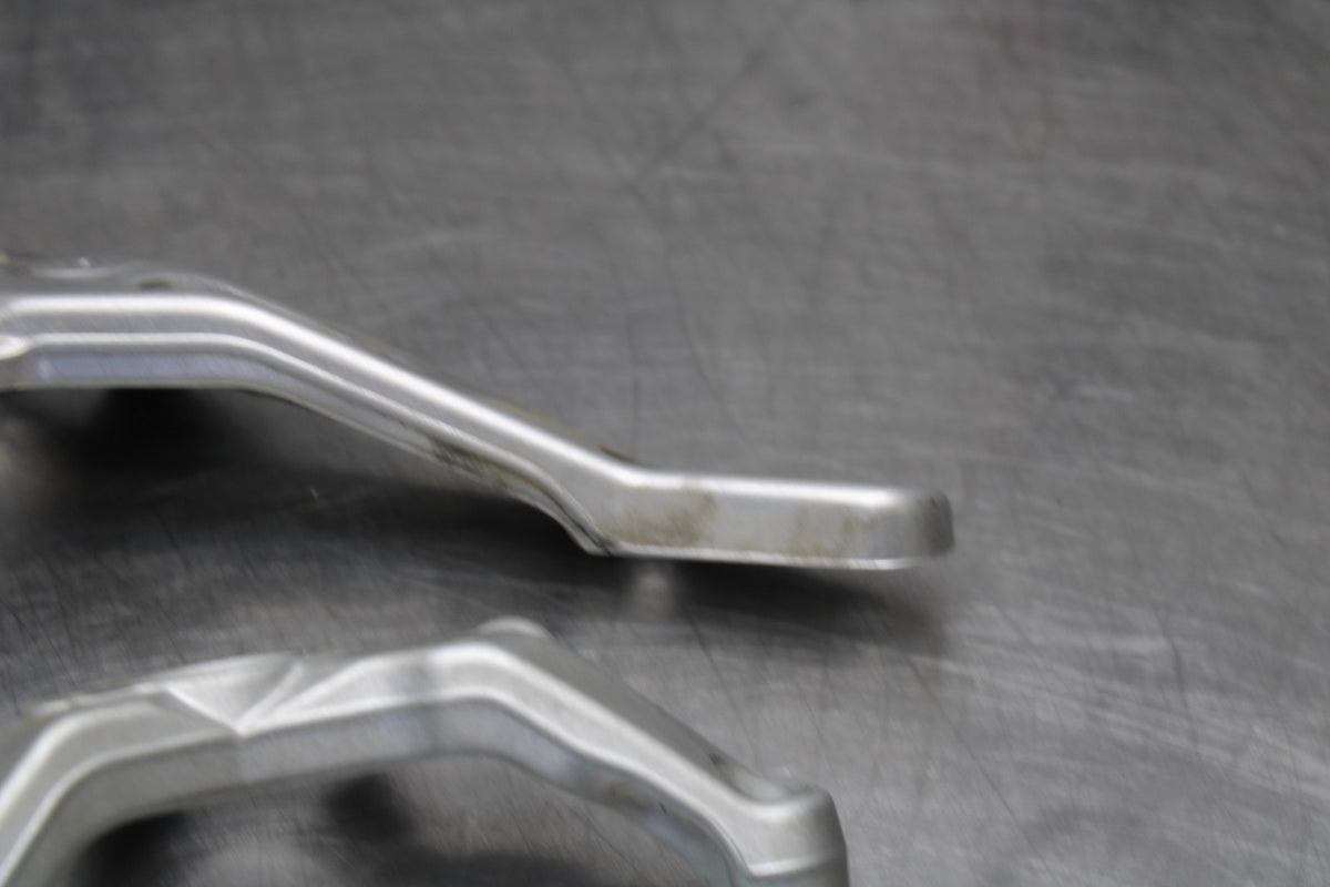 16 DUCATI 959 PANIGALE ENGINE/ FRAME MOUNT MOTOR BRACKET SET BB912