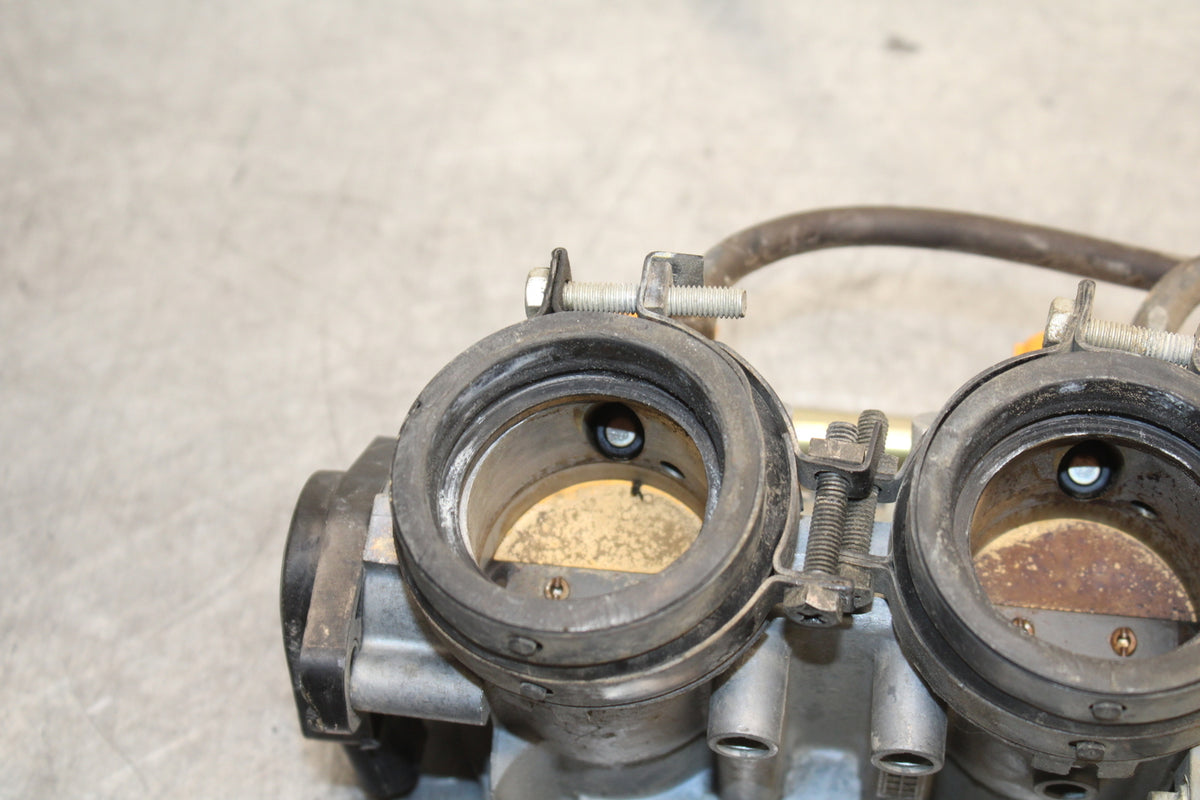05-06 HONDA CBR600RR MAIN FUEL INJECTORS / THROTTLE BODIES BB739