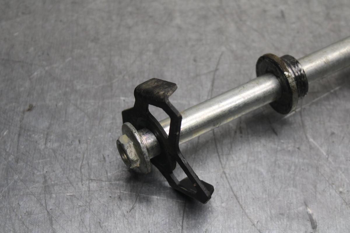 18-23 KAWASAKI NINJA 400 EX400 ABS REAR AXLE BACK WHEEL PIVOT BOLT AXEL BB747
