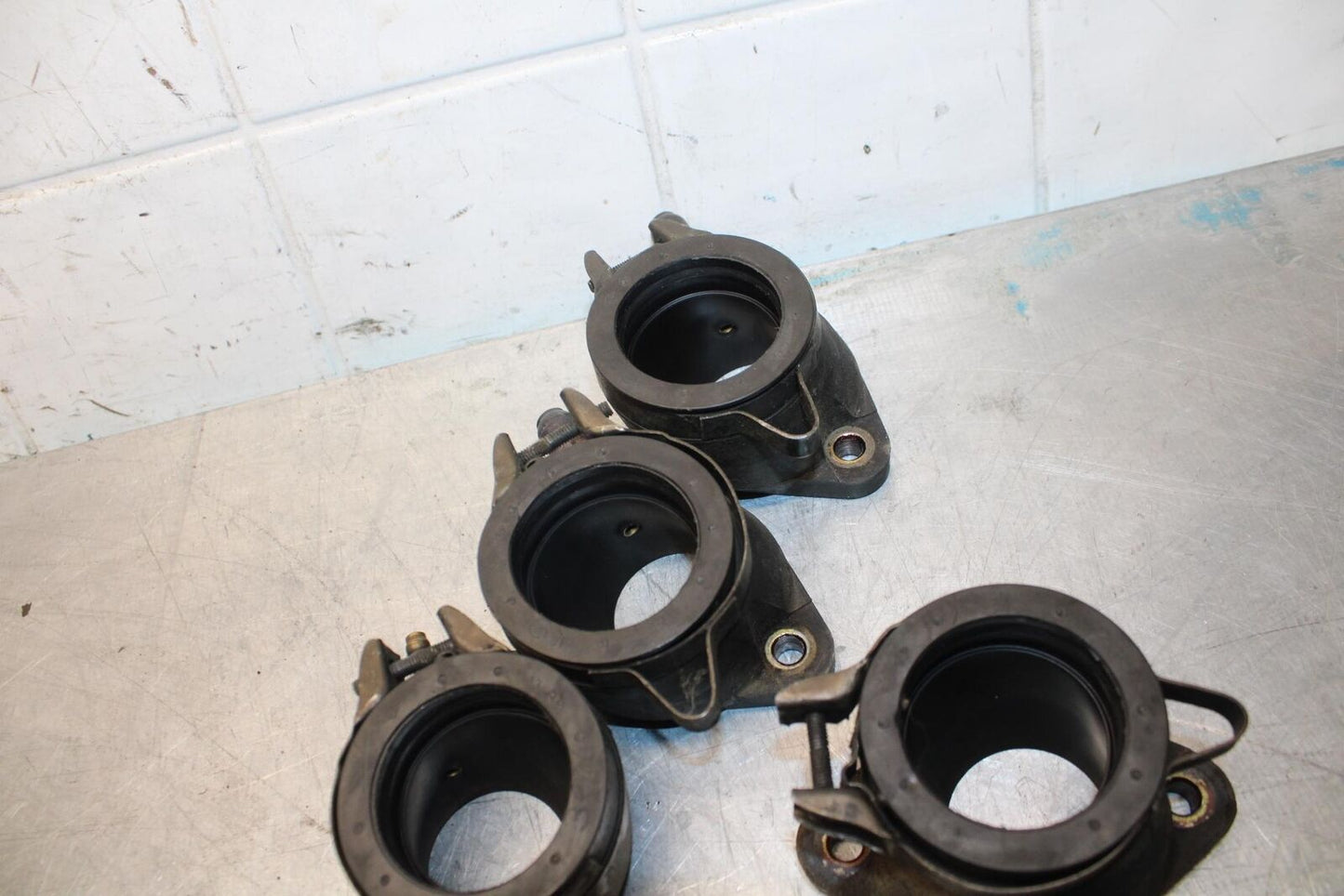 84-85 YAMAHA FJ1100 INTAKE MANIFOLD BB29