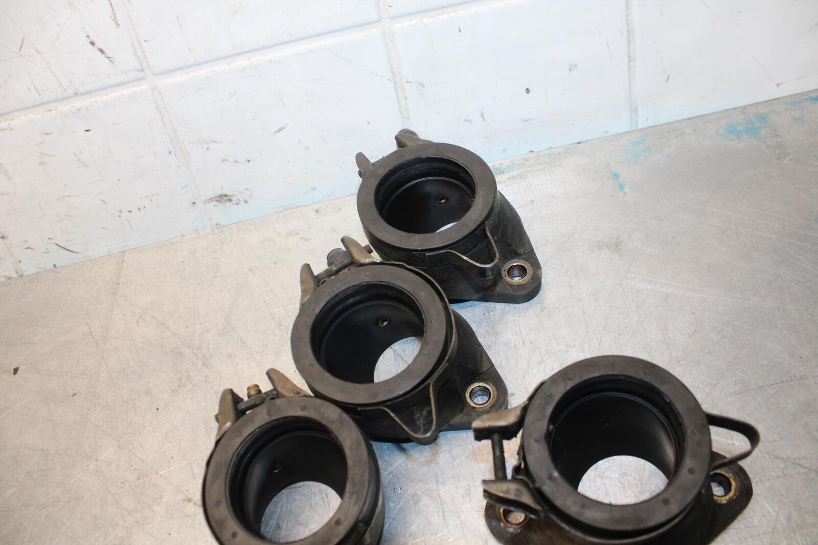84-85 YAMAHA FJ1100 INTAKE MANIFOLD BB29