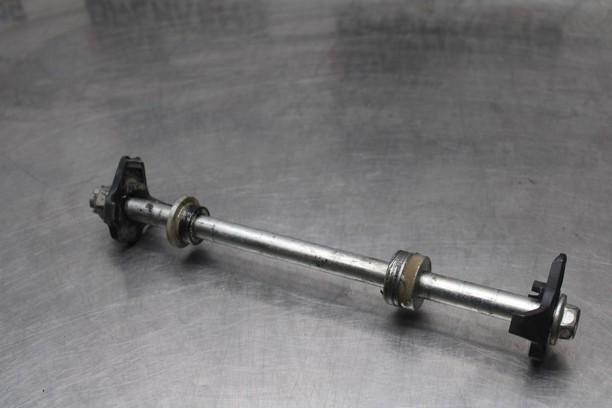 23-26 KAWASAKI NINJA ZX4RR REAR AXLE BACK WHEEL RIM PIVOT BOLT AXEL BB872