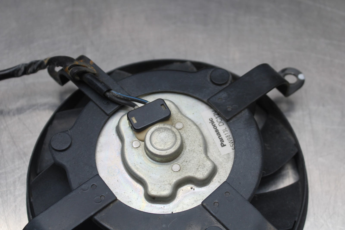 06 KAWASAKI VULCAN 900 ENGINE RADIATOR COOLING FAN BB799