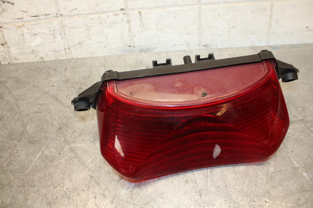 1999 Honda Super Hawk 1000 VTR1000F REAR TAIL TAILLIGHT BACK BRAKE LIGHT BB51
