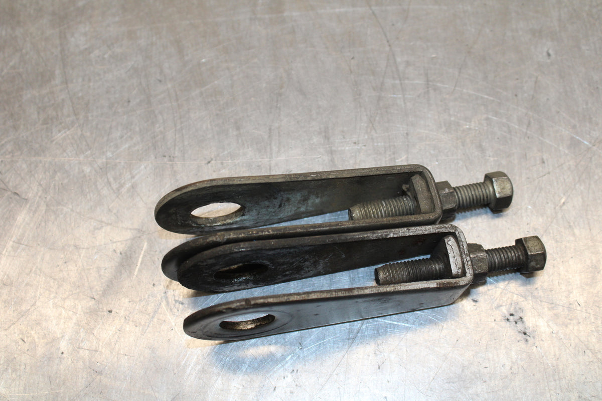 78 SUZUKI GS550E SWINGARM CHAIN TENSIONER ADJUSTMENT BRACKETS  BB133