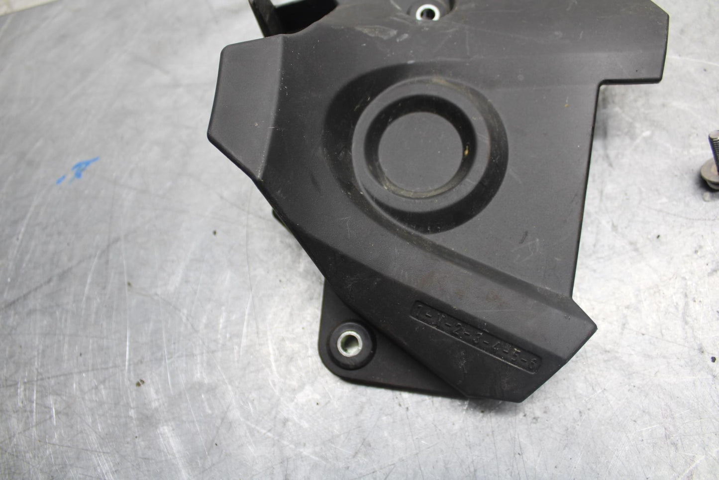 2015 Yamaha FJ09 ENGINE SPROCKET COVER BB41