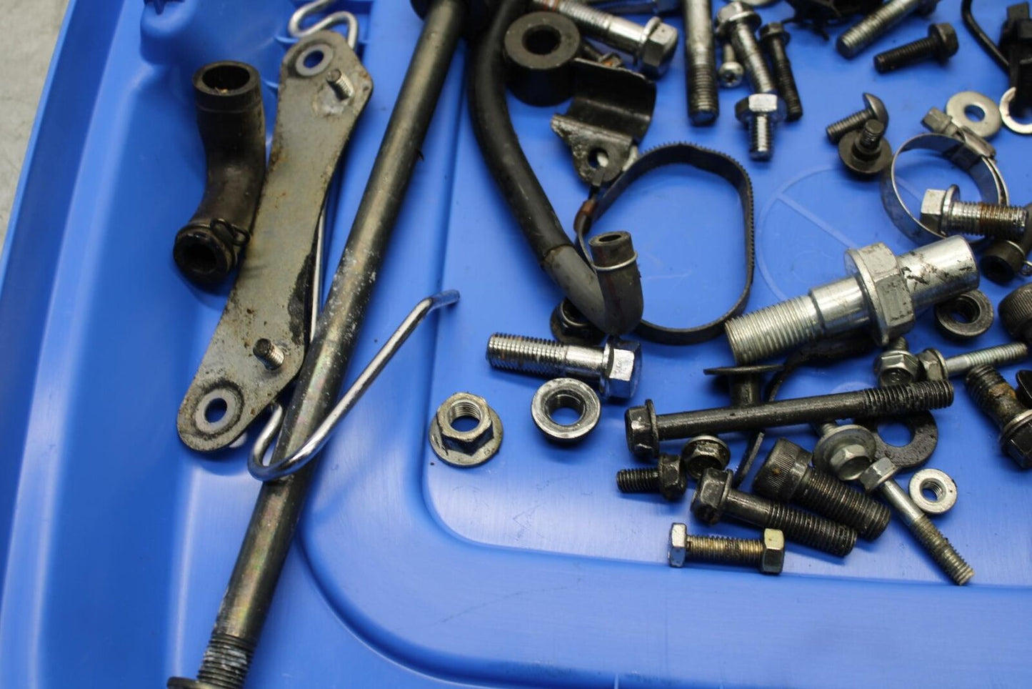 2007 Honda Shadow Spirit 1100 VT1100C MISCELLANEOUS BOLTS HARDWARE BB561