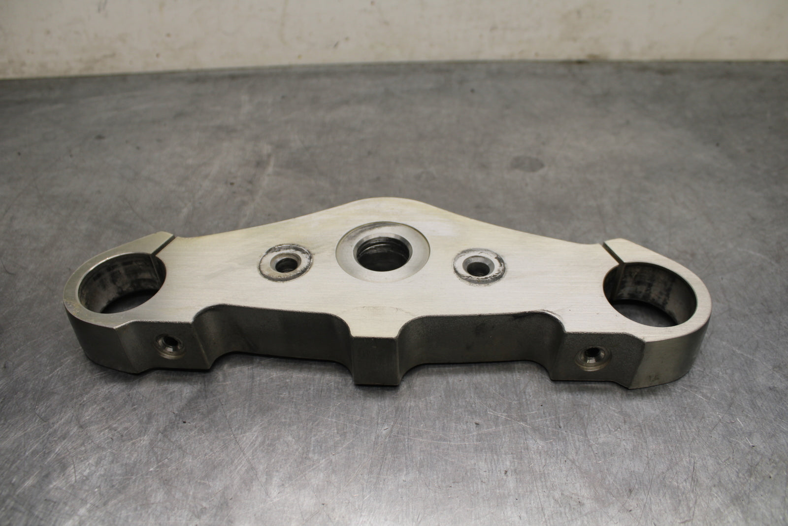 05-08 KAWASAKI VULCAN 1500 VN1500N CLASSIC FORKS UPPER TRIPLE TREE CLAMP BB133