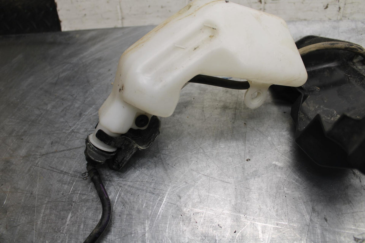 2015 Yamaha FJ09 COOLANT WATER TANK RESERVOIR BOTTLE BB41