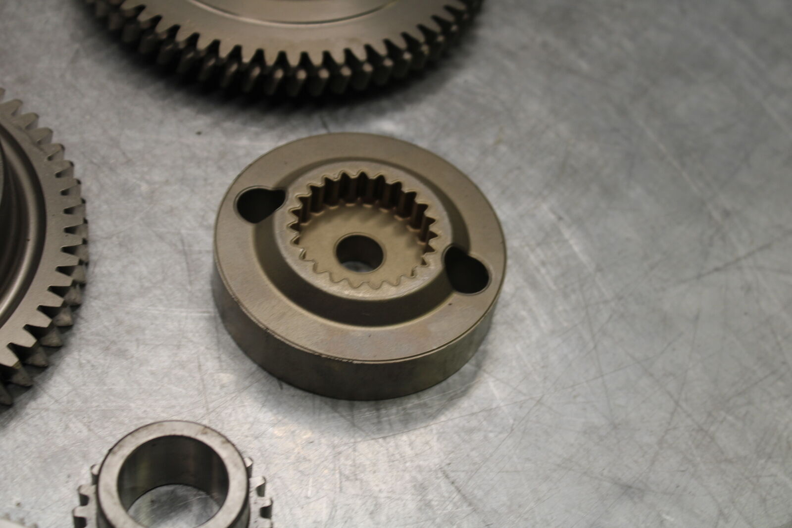 22-24 INDIAN CHIEF BOBBER DARK HORSE ENGINE MOTOR GEAR  BB717