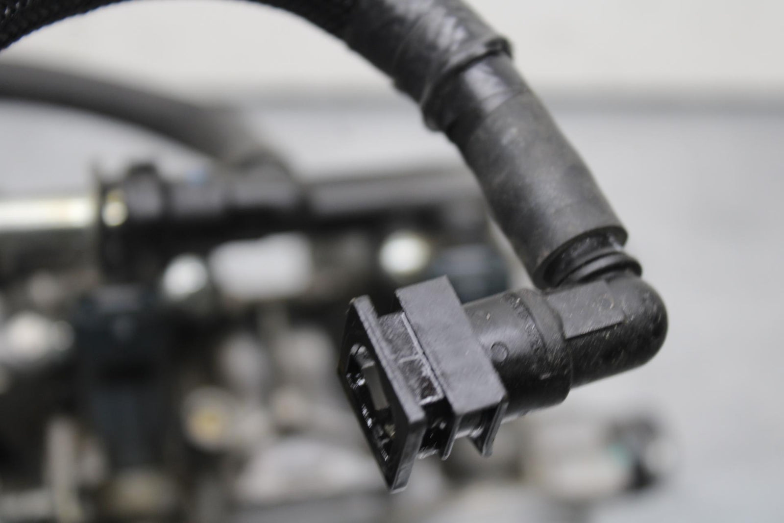 09-12 KAWASAKI NINJA ZX6R MAIN FUEL INJECTORS / THROTTLE BODIES 16163-0128 BB617