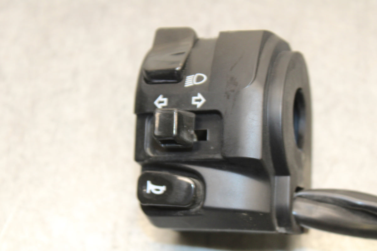 18-23 KAWASAKI NINJA 400 LEFT CLIP ON HANDLE HORN SIGNALS SWITCH SWITCHES BB660