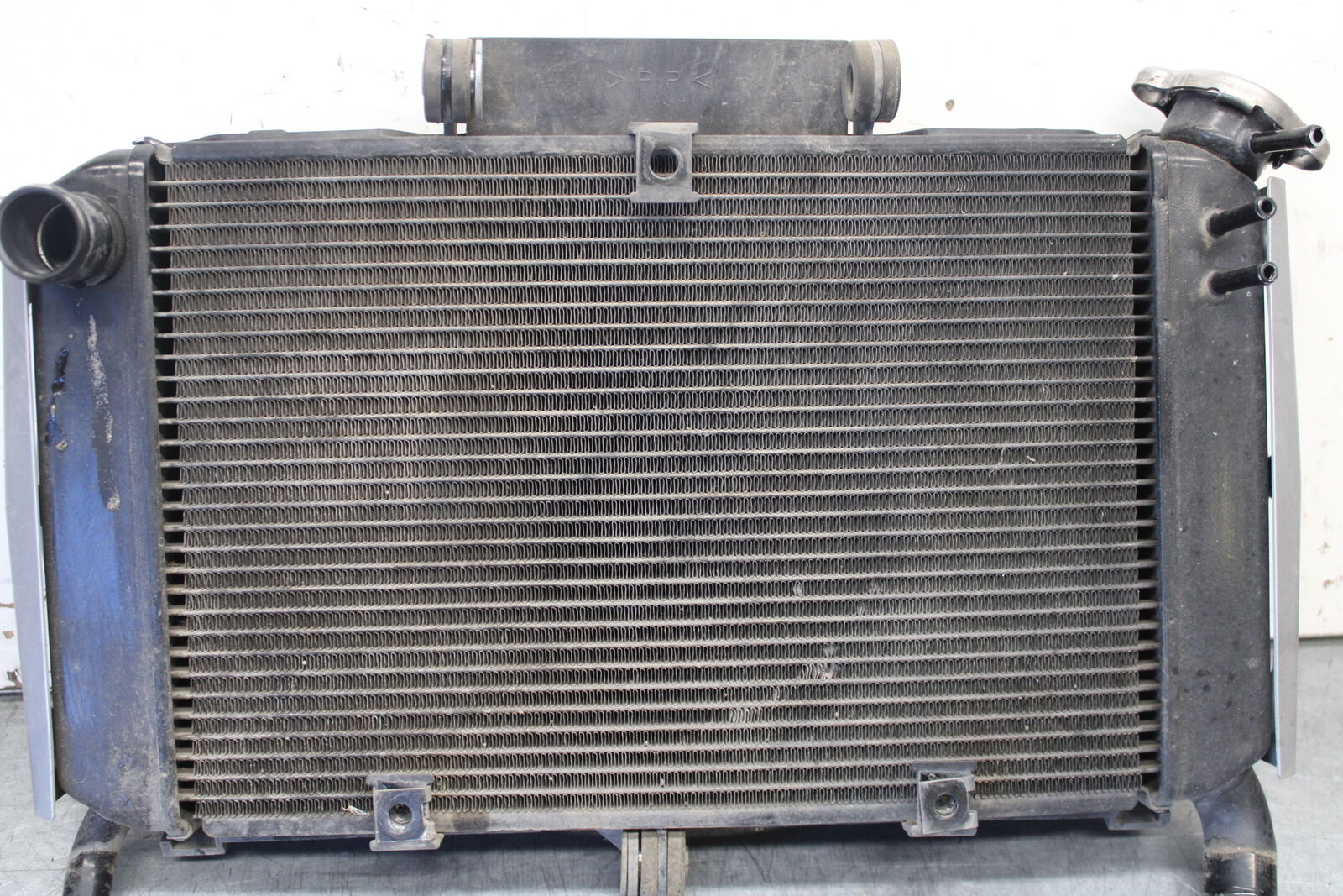 07-09 YAMAHA FZ6 ENGINE RADIATOR MOTOR COOLER RADIATER 4S8-12461-00-00 BB713