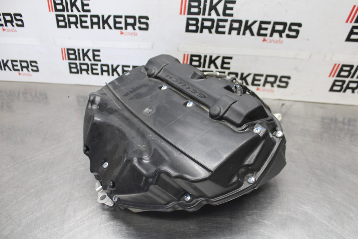 08-16 YAMAHA YZF R6 AIRBOX AIR INTAKE FILTER BOX BB929