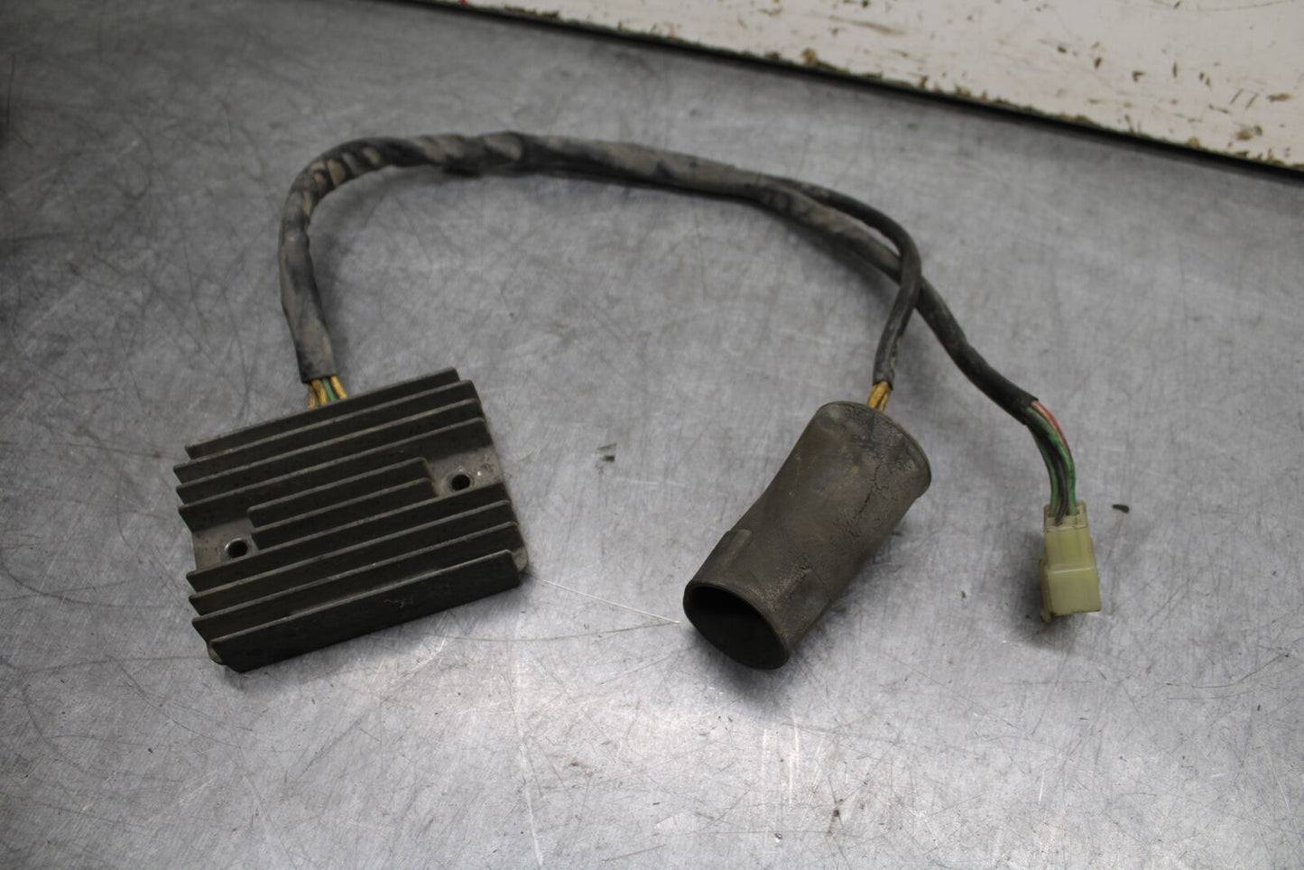 02-04 HONDA VTX1800S RECTIFIER VOLTAGE REGULATOR BB712