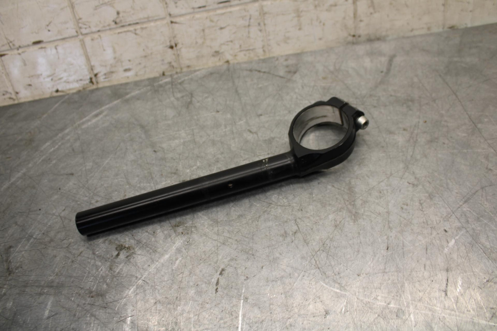 2008 Kawasaki Ninja ZX10R ZX1000E LEFT CLIP ON HANDLEBAR 46003-0144 BB524