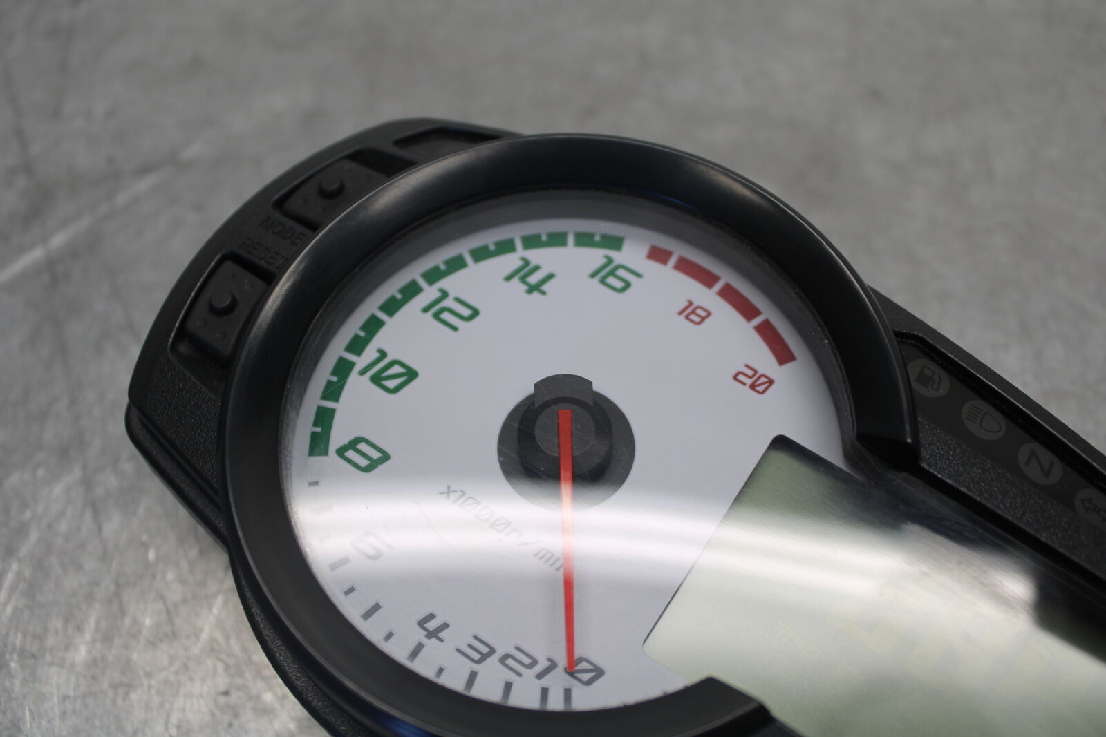 09-12 KAWASAKI NINJA ZX6R SPEEDO TACH GAUGES DISPLAY CLUSTER SPEEDOMETER BB698