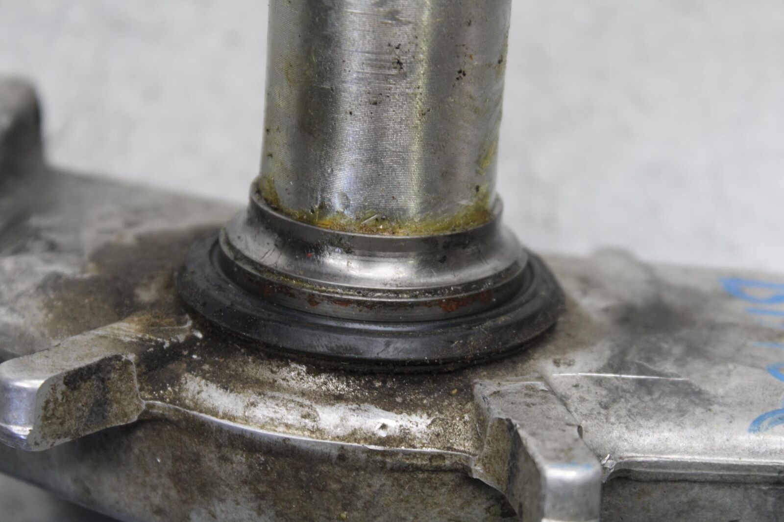 03-04 KAWASAKI NINJA ZX6RR FRONT FORKS CLAMP LOWER TRIPLE TREE STEM BB105