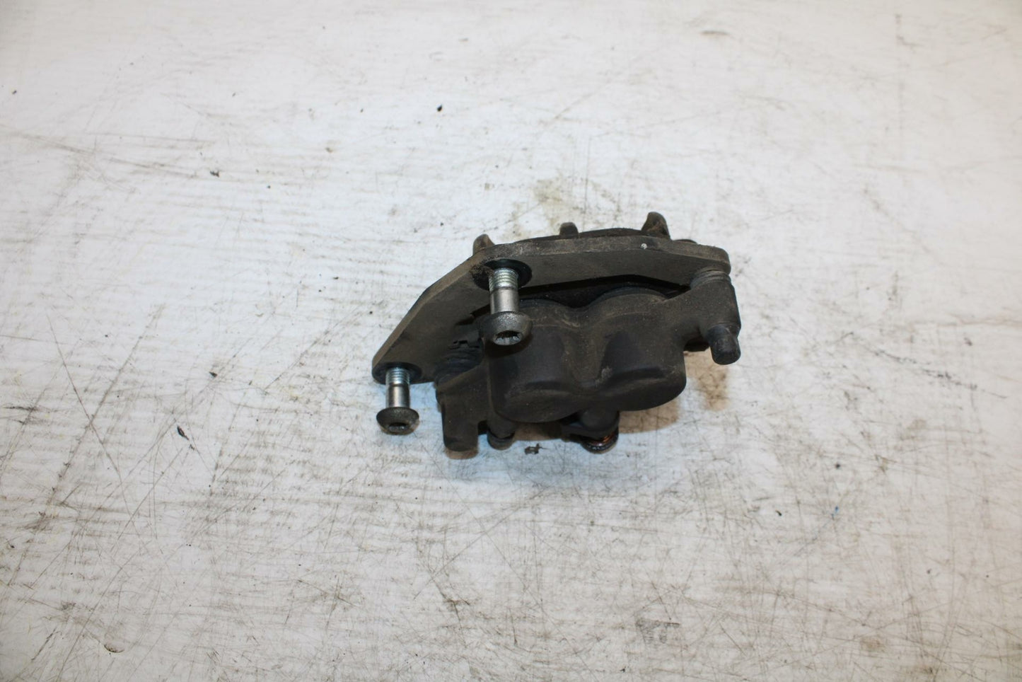 15-17 YAMAHA YZF R3  FRONT BRAKE CALIPER BB288