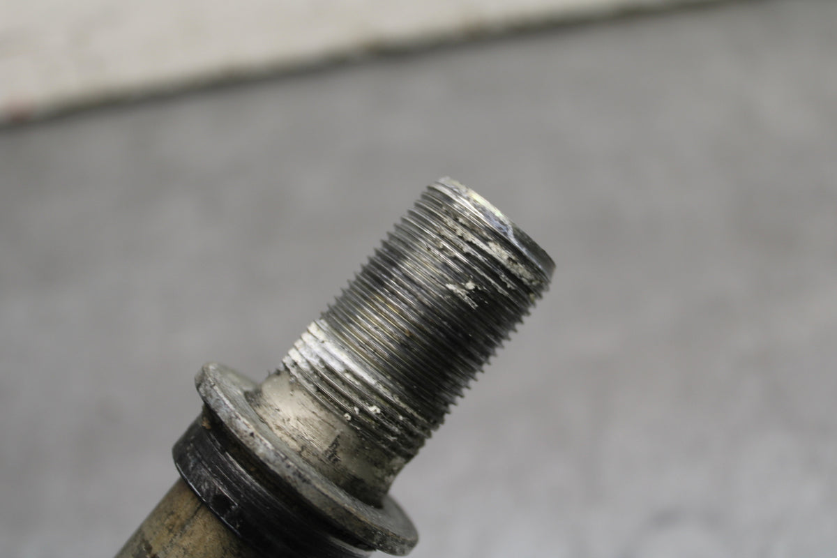 24-25 KAWASAKI NINJA ZX6R FRONT WHEEL RIM AXLE PIVOT BOLT BB726