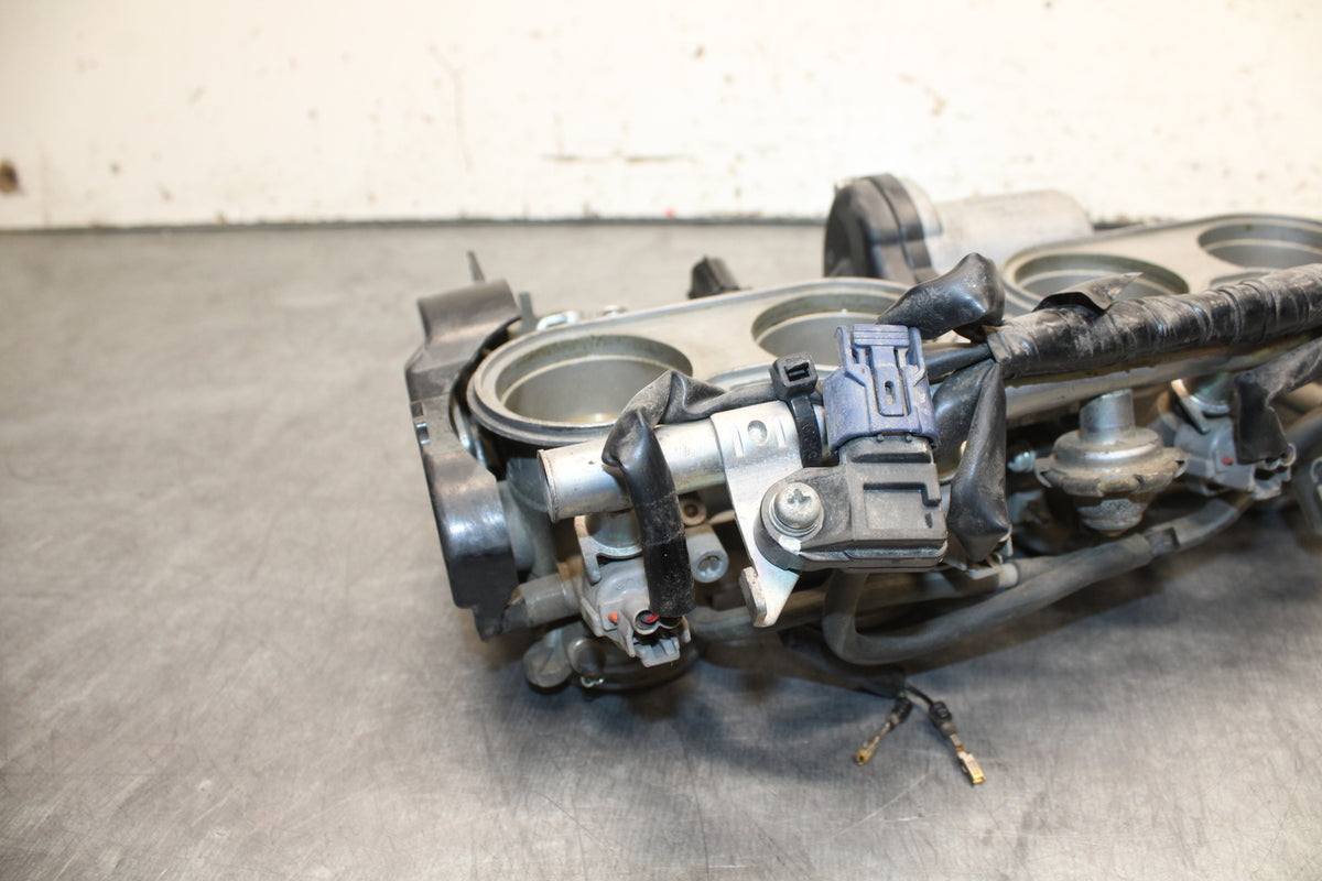 07-08 YAMAHA YZF R1 MAIN FUEL INJECTORS / THROTTLE BODIES BB724