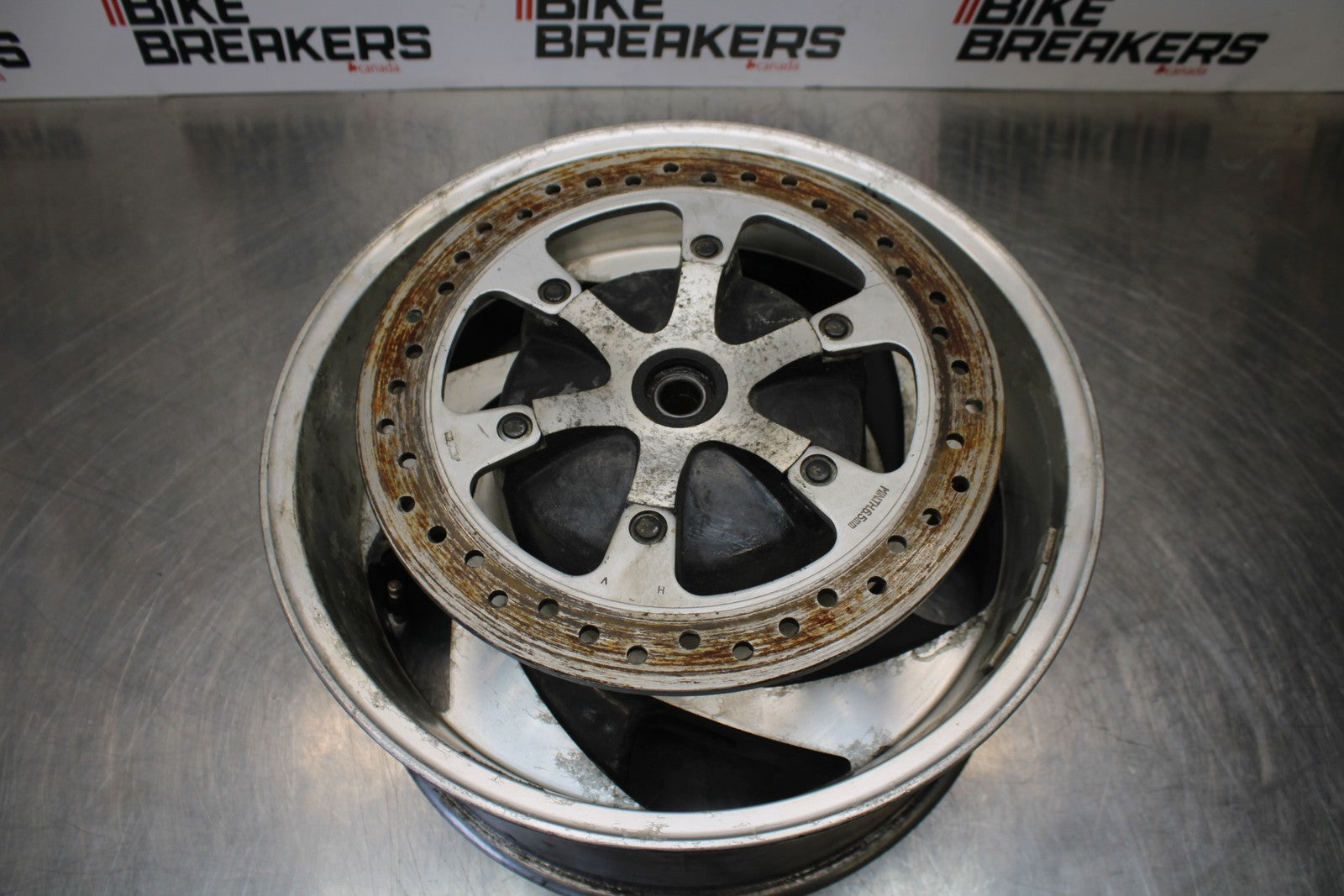 05 TRIUMPH ROCKET III REAR WHEEL BACK RIM & ROTOR BB186
