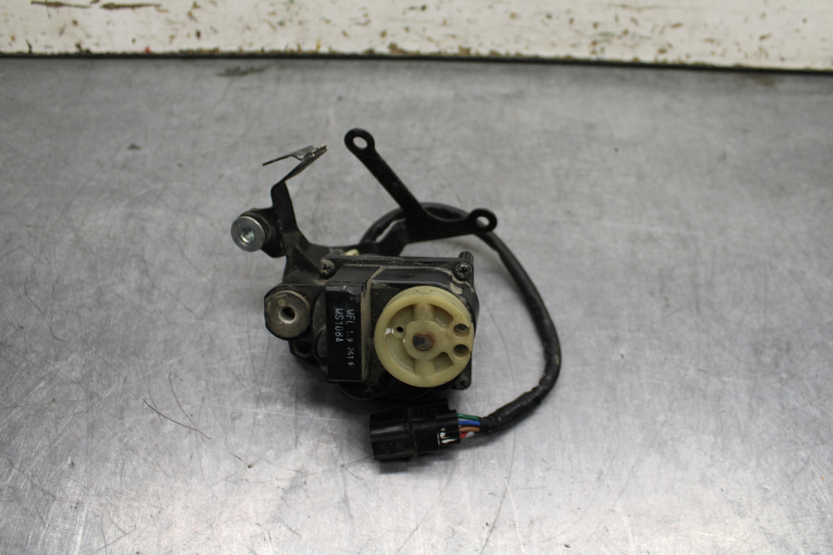 12-16 HONDA CBR1000RR EXHAUST VALVE SERVO MOTOR BB114
