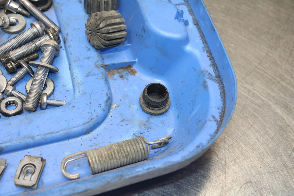 15 TRIUMPH TIGER 800 MOUNTING BOLTS HARDWARE SCREWS BB873