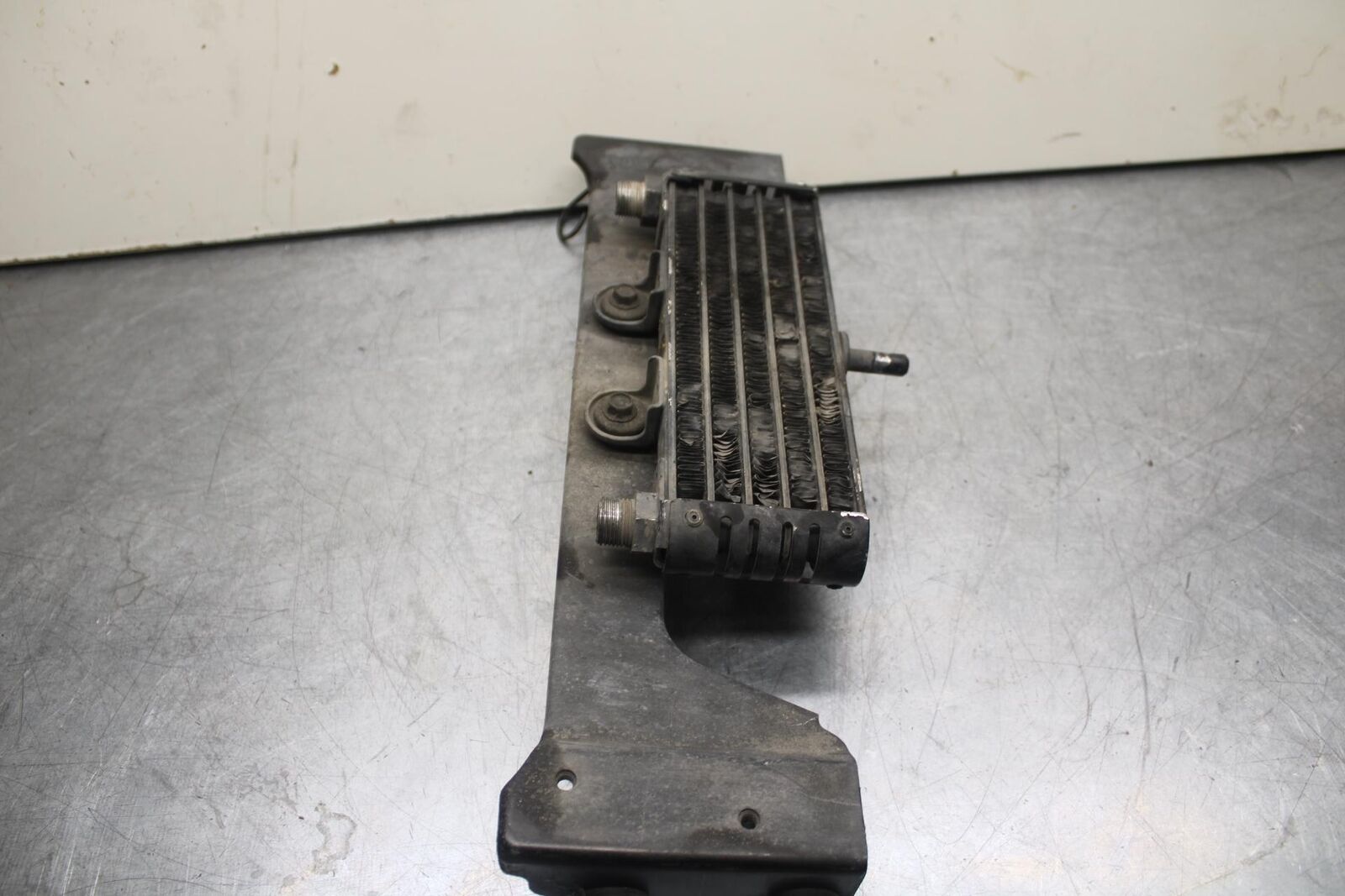 1988 Yamaha FZ600 ENGINE MOTOR OIL COOLER  BB601