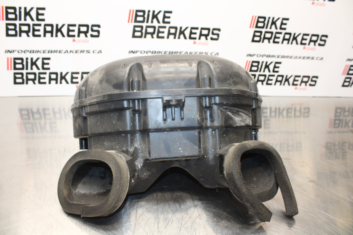 11 SUZUKI GSXR1000 AIRBOX AIR INTAKE FILTER BOX BB142