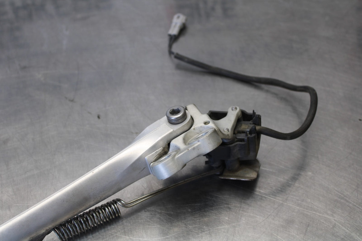 20 TRIUMPH STREET TRIPLE 765 KICKSTAND SIDE KICK STAND BB864