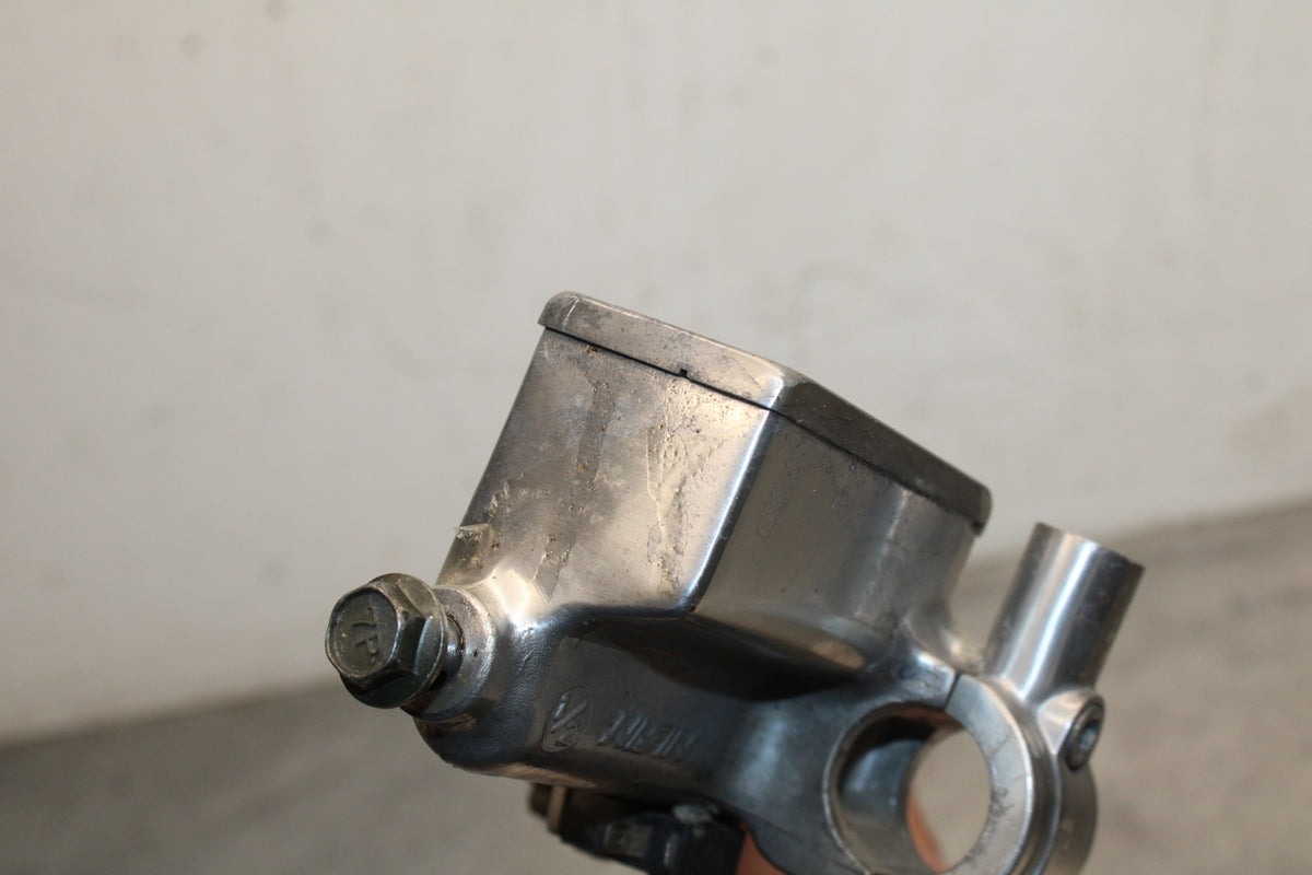00 SUZUKI INTRUDER 1500 VL1500 FRONT BRAKE MASTER CYLINDER BB761