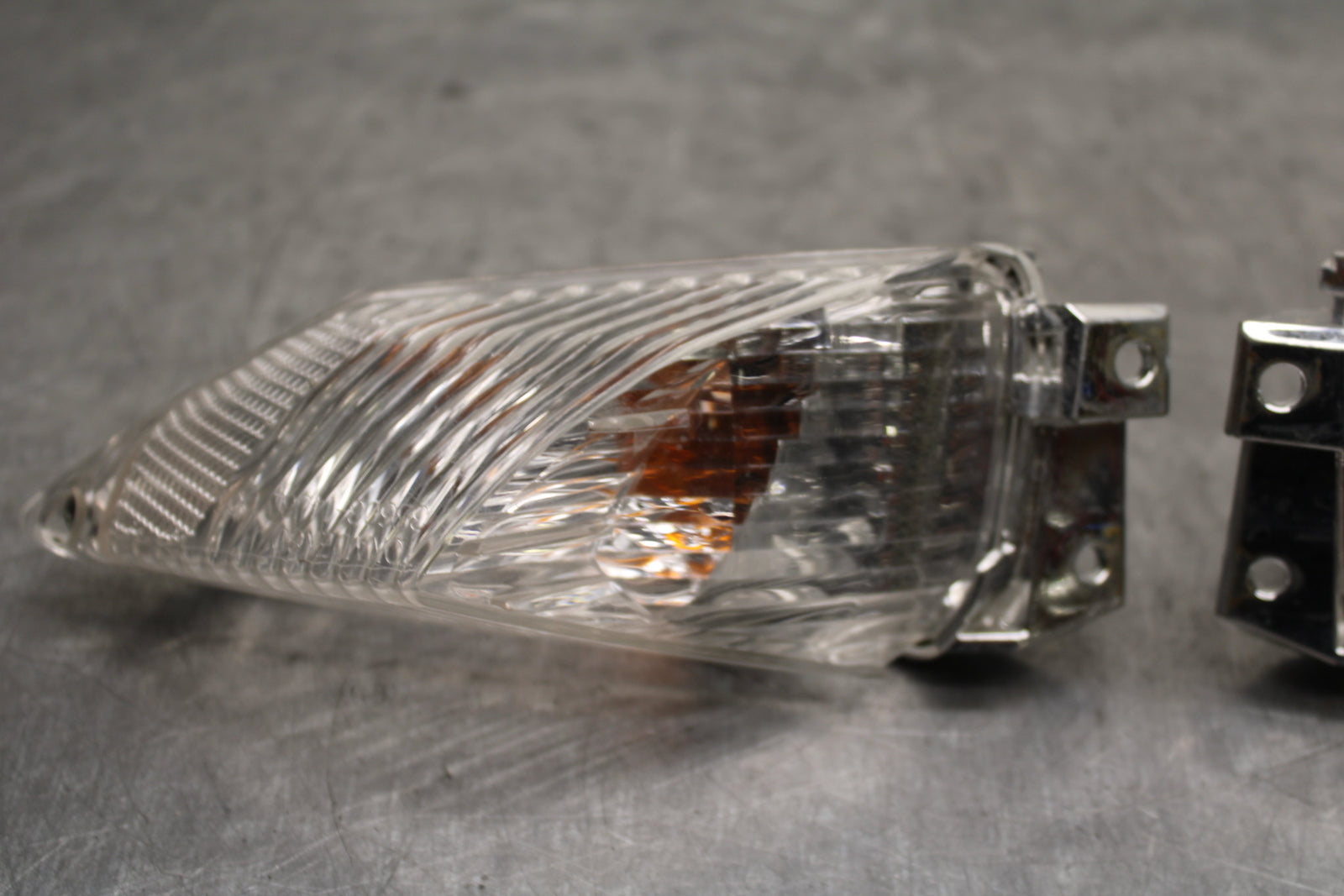 11-17 SUZUKI GSXR600 REAR LEFT RIGHT TURN SIGNALS LIGHT INDICATORS BB132