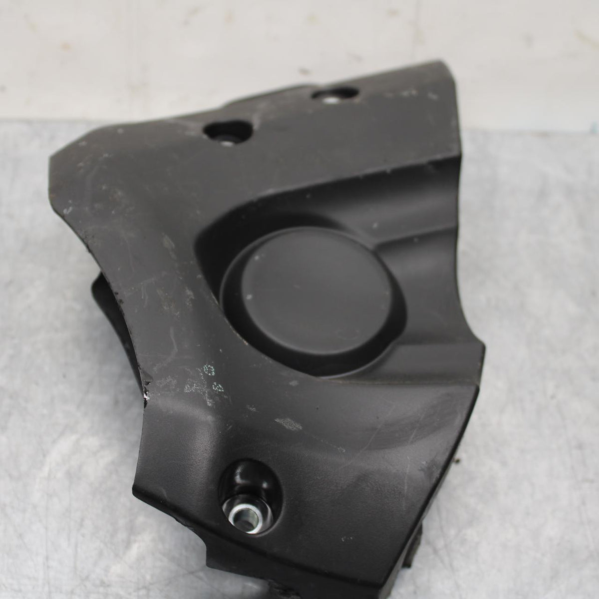 22-23 YAMAHA YZF R7 ENGINE SPROCKET COVER BB583