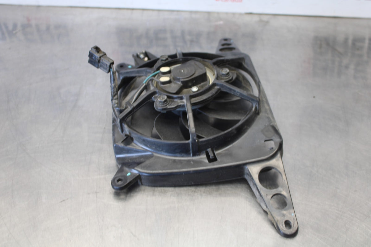 20 TRIUMPH STREET TRIPLE 765 ENGINE RADIATOR COOLING FAN BB864
