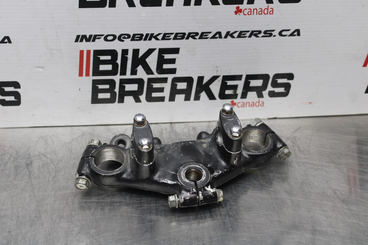 77 SUZUKI GS750 FORKS UPPER TRIPLE TREE CLAMP 51311-31701-291 BB779