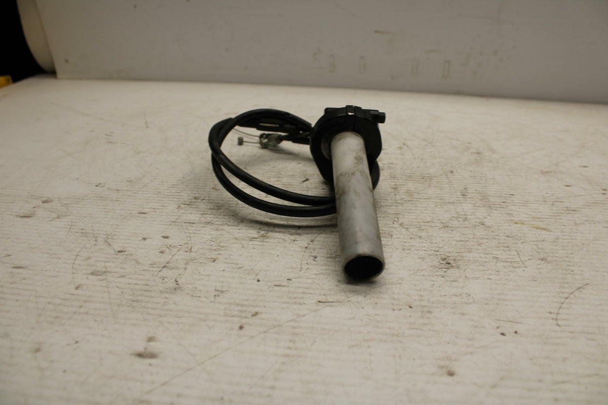07 YAMAHA YZF R6 2c0 THROTTLE CABLE LINE HOUSING GUIDE BB297