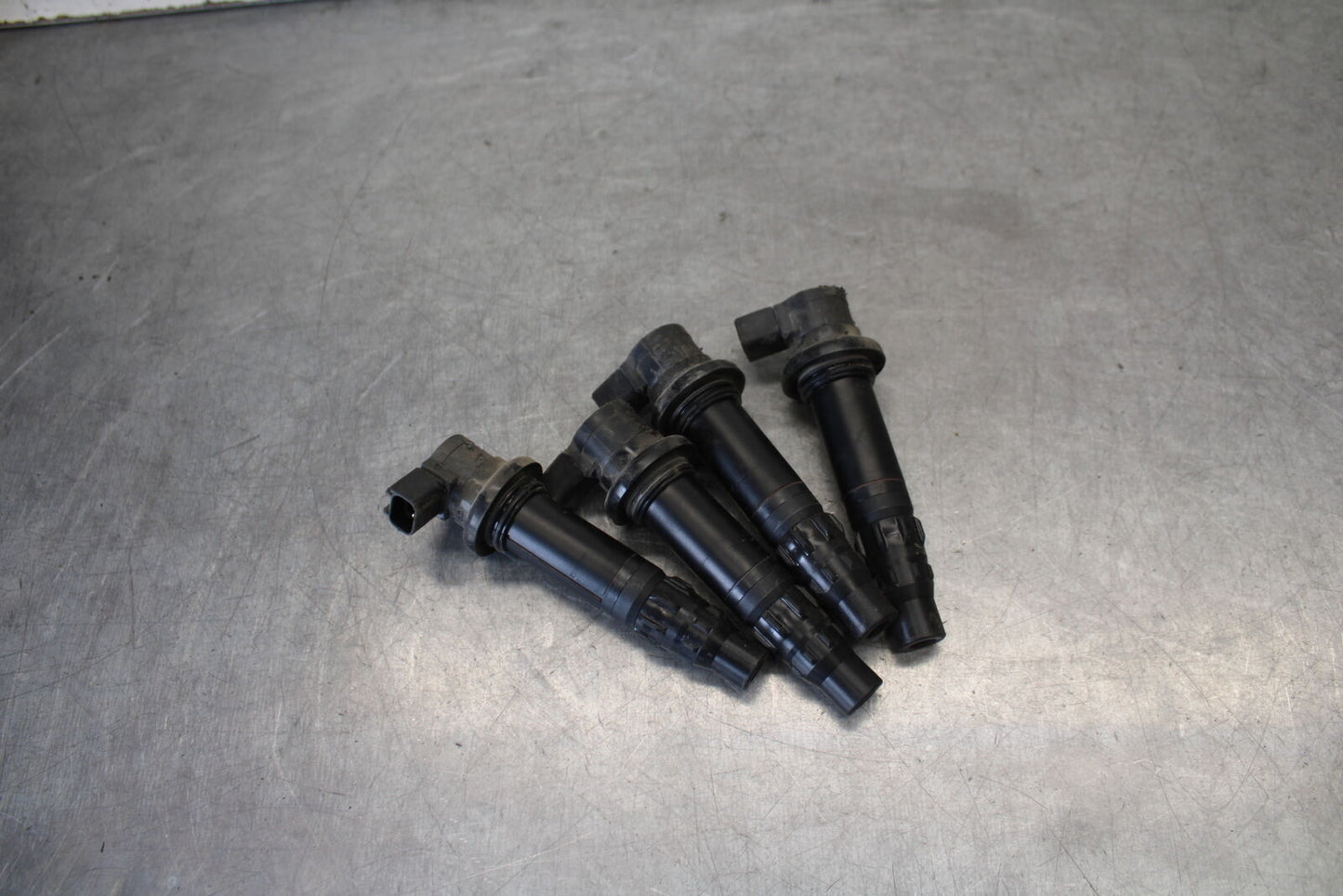 09-14 YAMAHA YZF R1 IGNITION COILS COIL SPARK PLUG CAPS 14B-82310-00-00 BB696