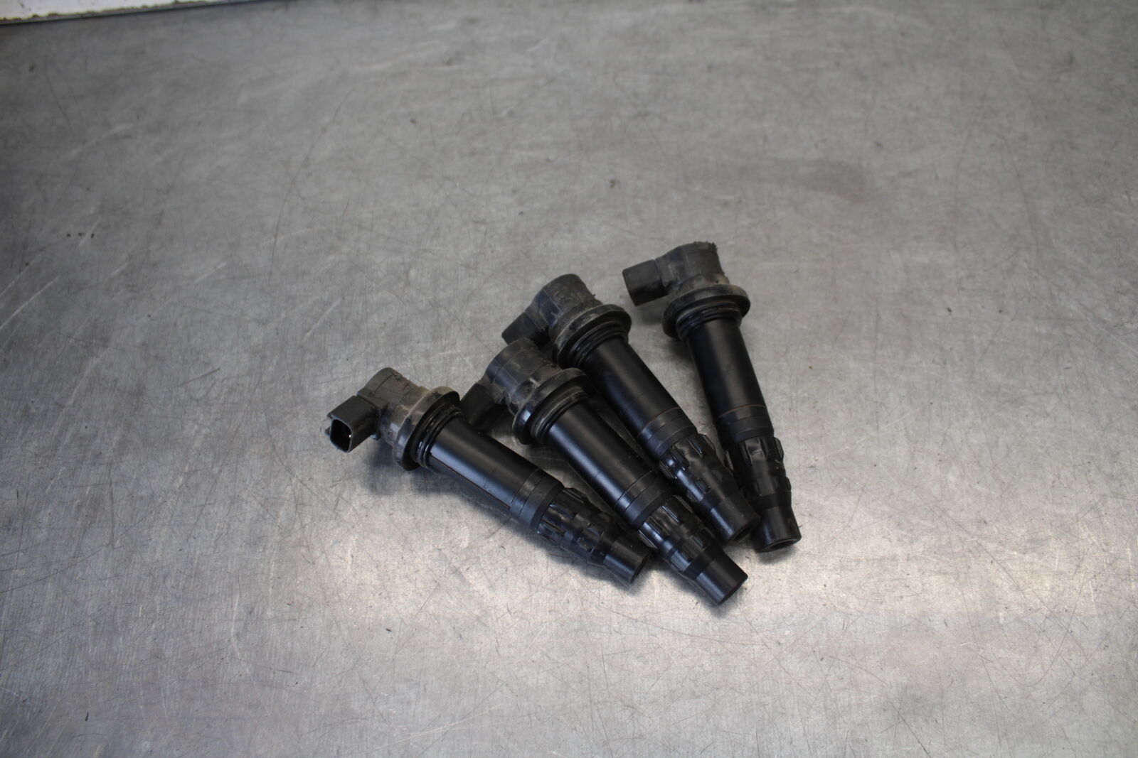 09-14 YAMAHA YZF R1 IGNITION COILS COIL SPARK PLUG CAPS 14B-82310-00-00 BB696