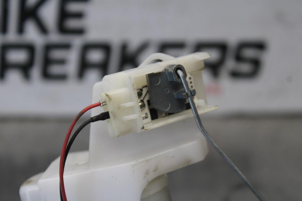 24-25 KAWASAKI NINJA 500 EX500J ABS FUEL PUMP GAS PETROL SENDER UNIT BB934