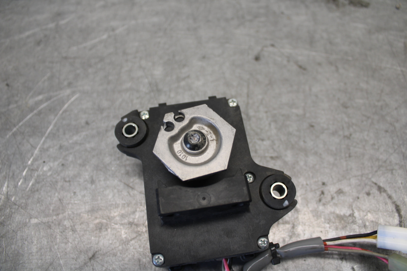 13-18 KAWASAKI NINJA ZX6R EXHAUST VALVE SERVO MOTOR BB682