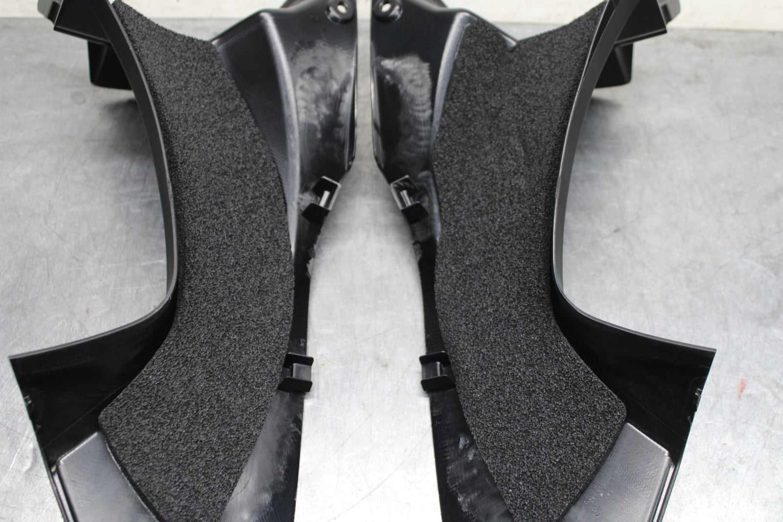 12-25 KAWASAKI NINJA ZX14R RIGHT LEFT FRONT DUCT COVERS PANELS COWLS BB757